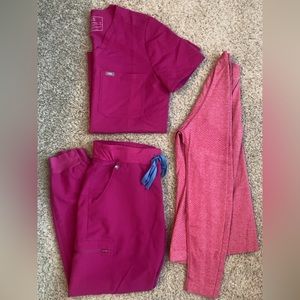 MEDIUM FIGS Scrubs. In great condition